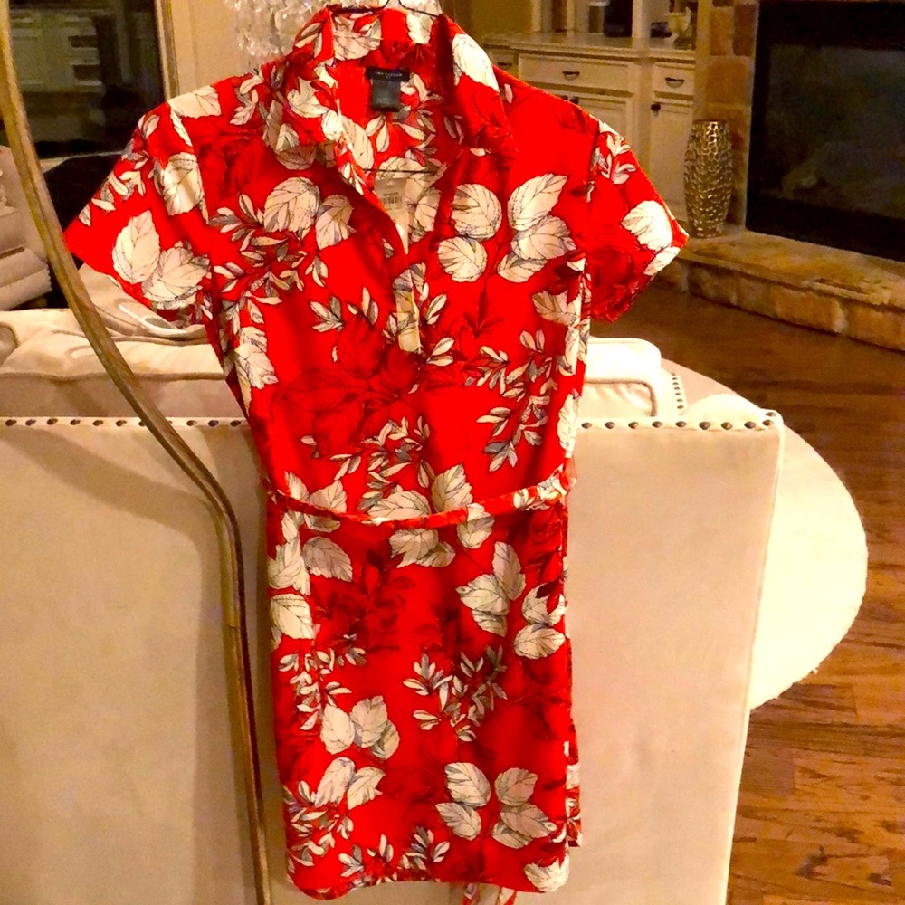 Ann Taylor, never worn..Red-Japanese style flowers